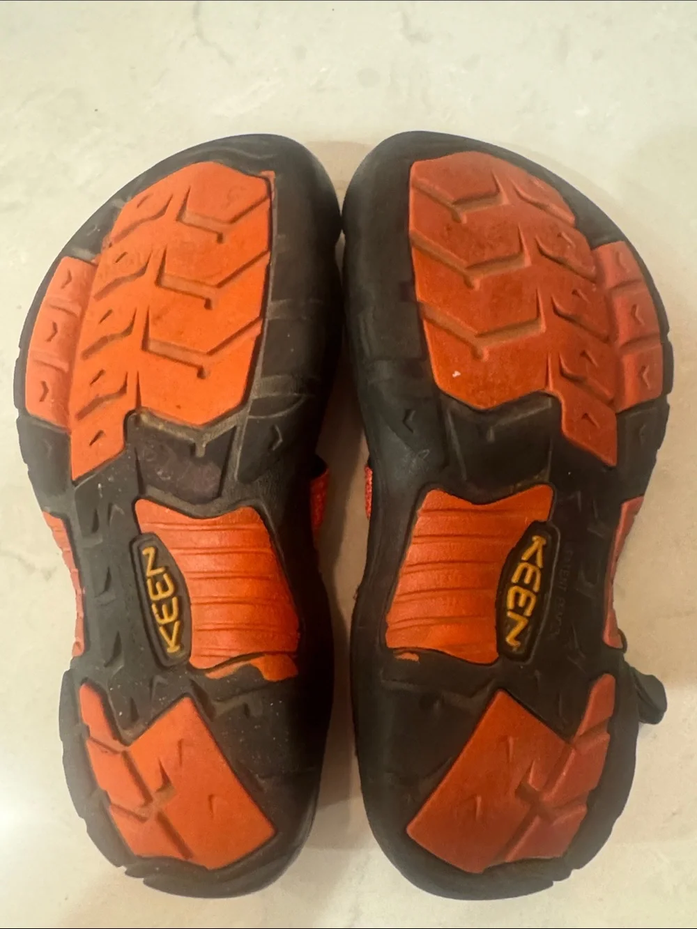 Keen Kids H2 Orange and Black Closed-Toe Waterproof Shoes Kids Unisex Size 1.5